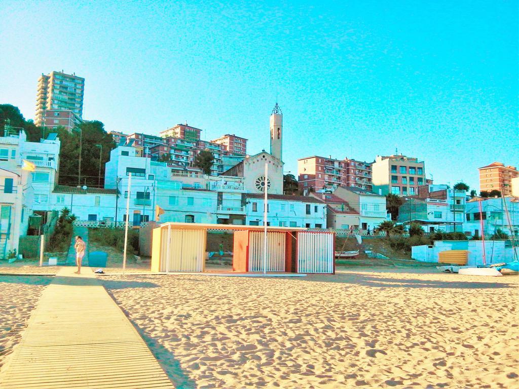 Carmen Seaview & Beach - Apartment Montgat Esterno foto